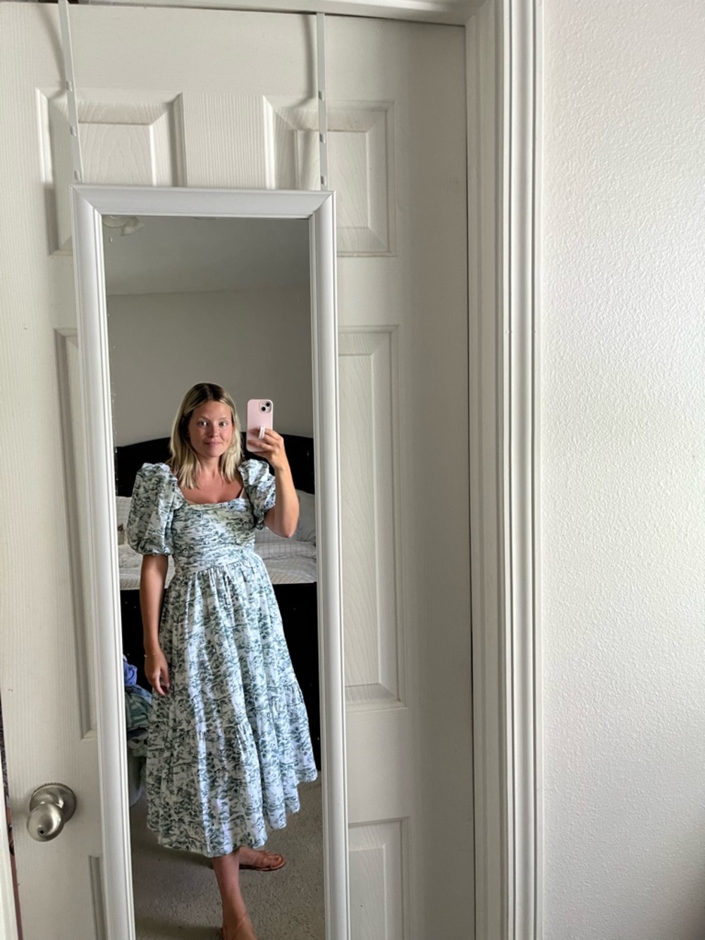 Abercrombie & Fitch Emerson Puff Sleeve Midi Dress with Green Toile Print - Picture 9 of 9